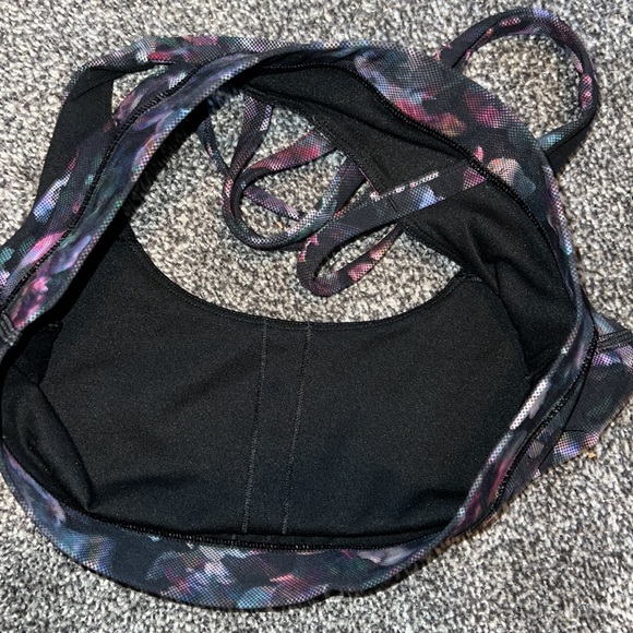 Lululemon Energy Bra Activate Floral B/C Cup Support. EUC. - Picture 10 of 13